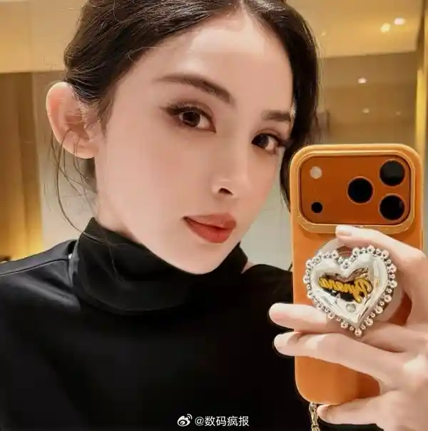 马云刘强东同用iPhone 17 Pro Max,科技大佬最新潮流曝光