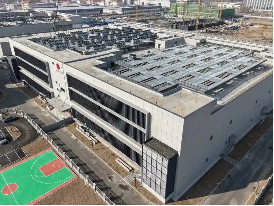 万国数据三季度净利破7亿，创历史新高