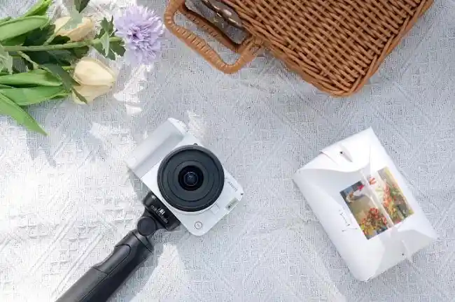 2025直播与Vlog相机新标杆：佳能R50V深度解码