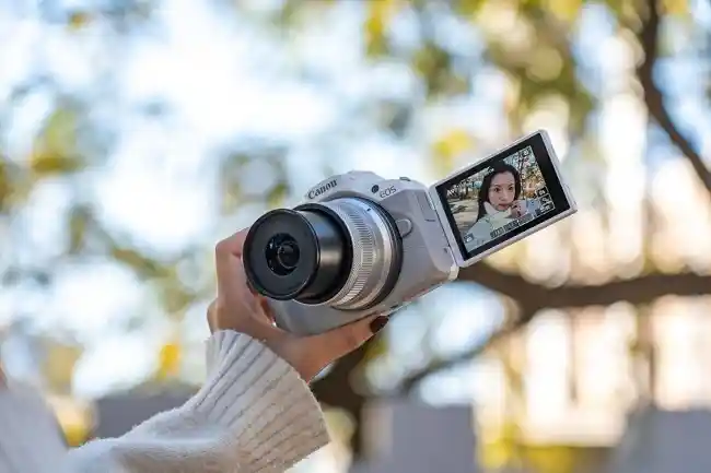 轻便性能兼得!佳能EOS R50开启拍摄新体验