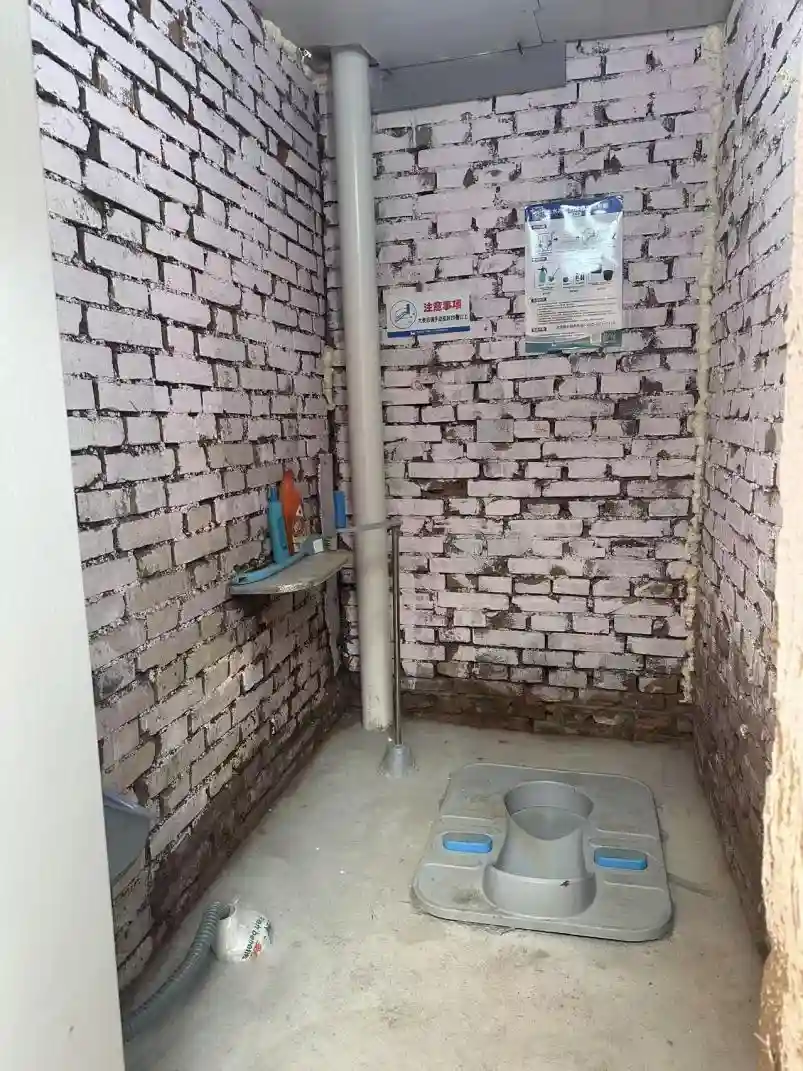 厕所革命新突破：摇出黄金般的绿色肥料