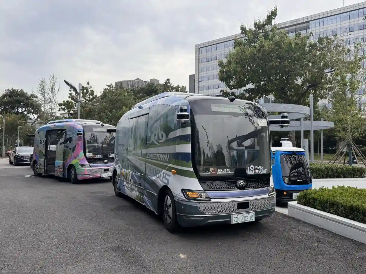 智绘未来：高精地图极速进化，赋能L4级自动驾驶新纪元